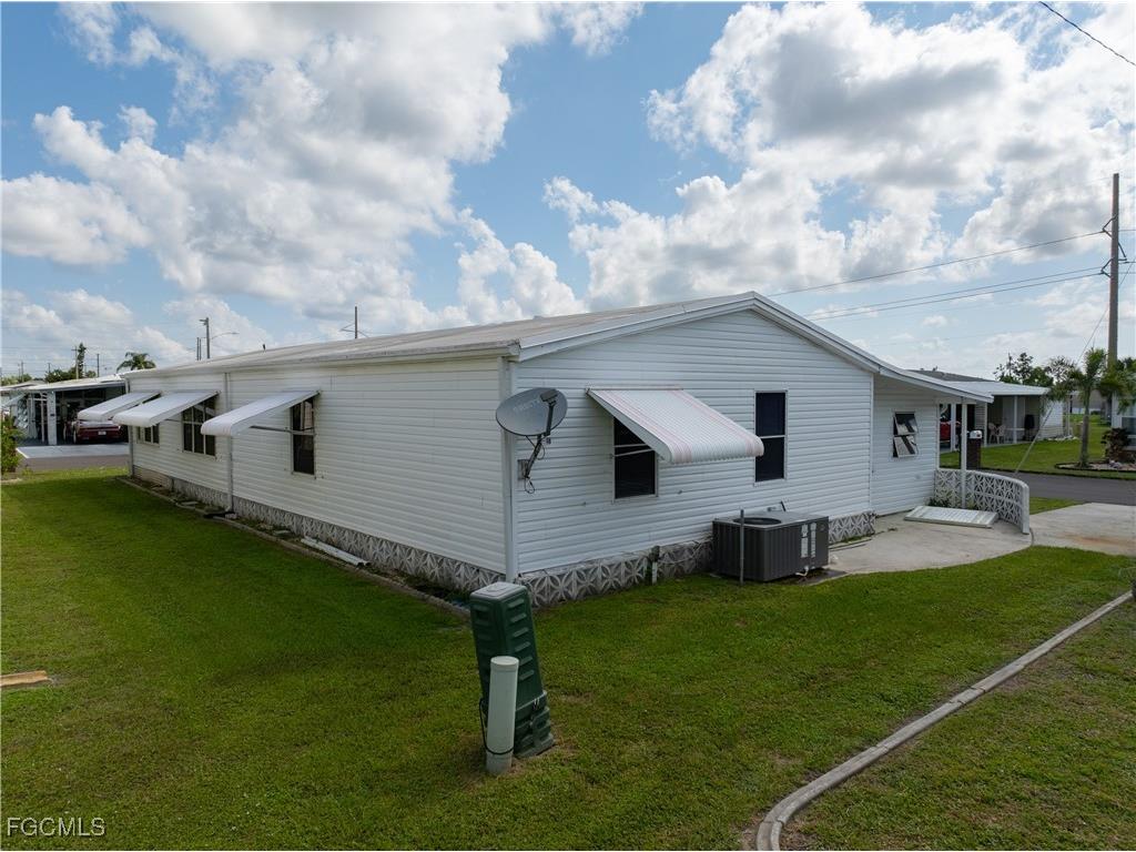 9231 Caloosa Drive North Fort Myers FL 33903 2025003379 image32