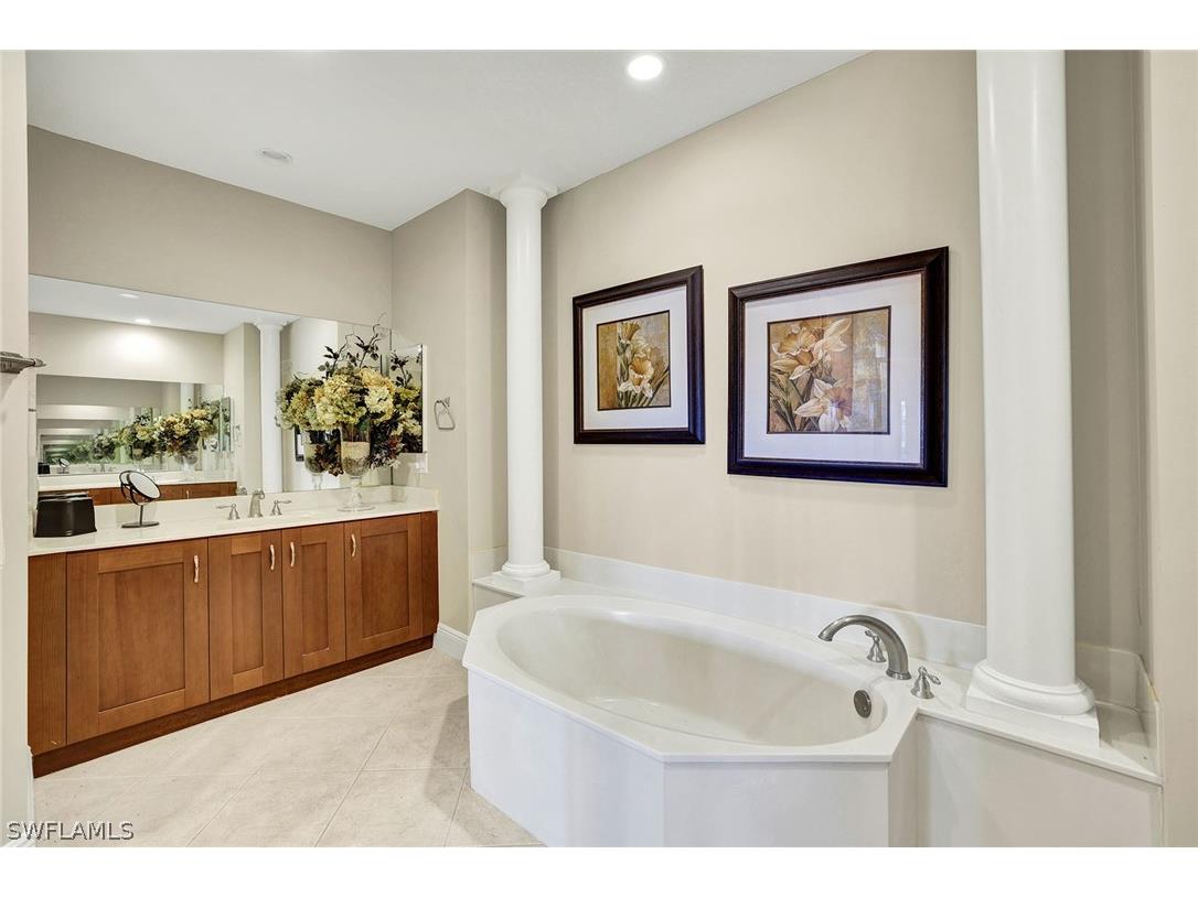 9234 Tesoro Lane #101 Naples FL 34114 226009339 image16