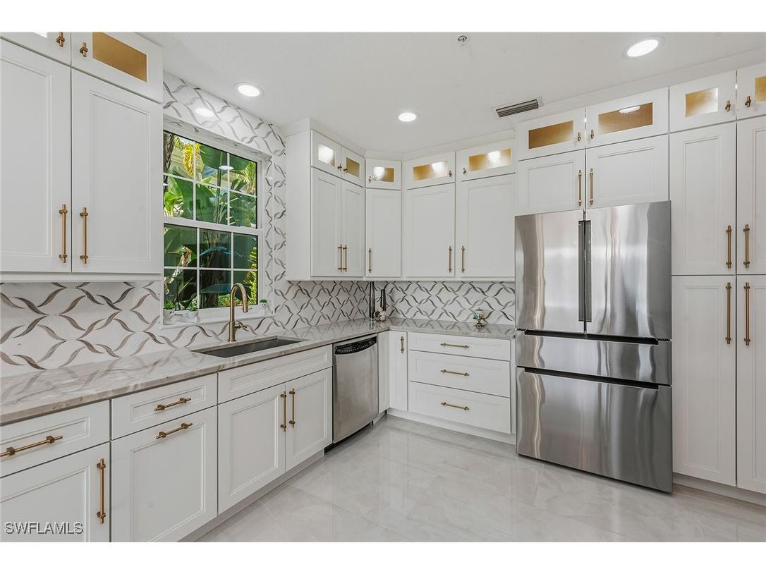 9234 Tesoro Lane #104 Naples FL 34114 225082285 image7