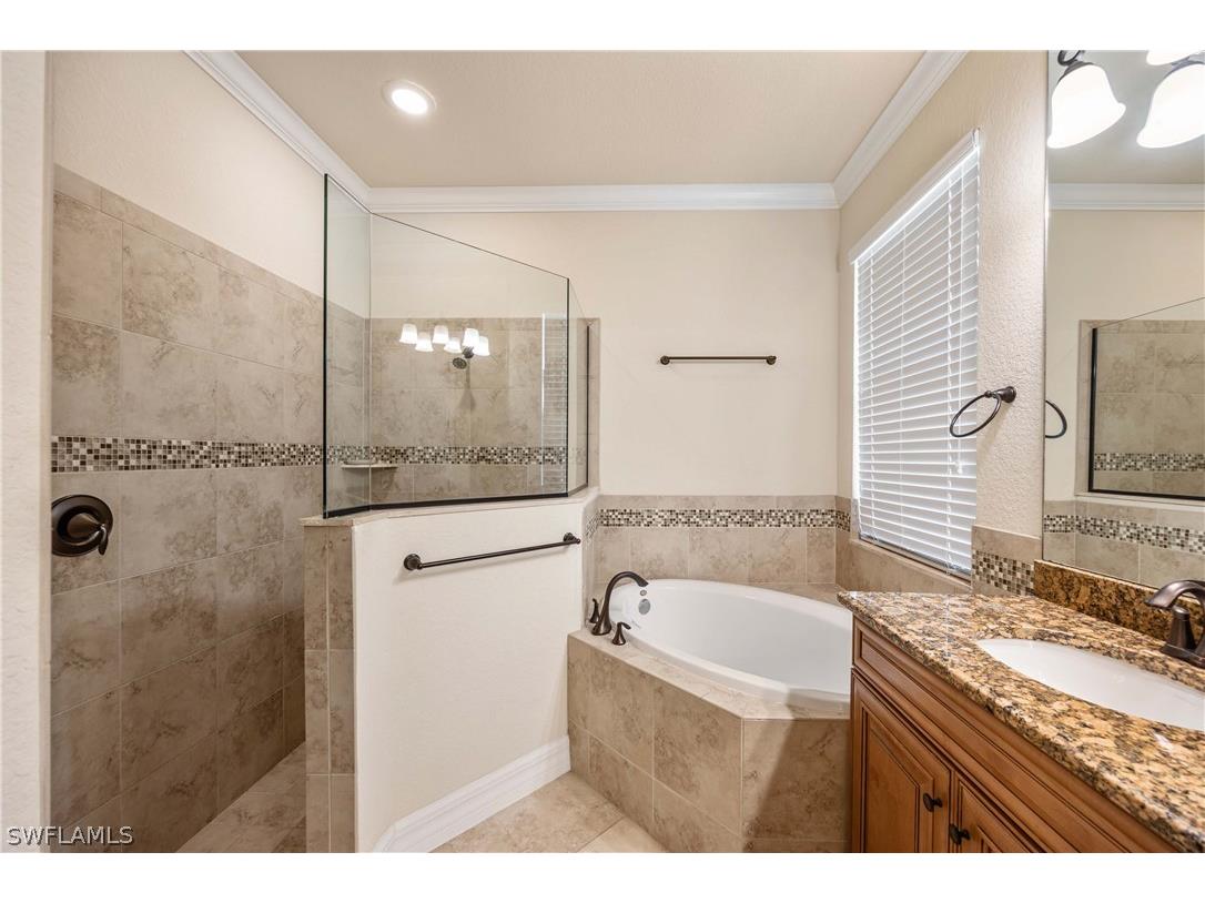 9234 Veneto Place Naples FL 34113 226007304 image19