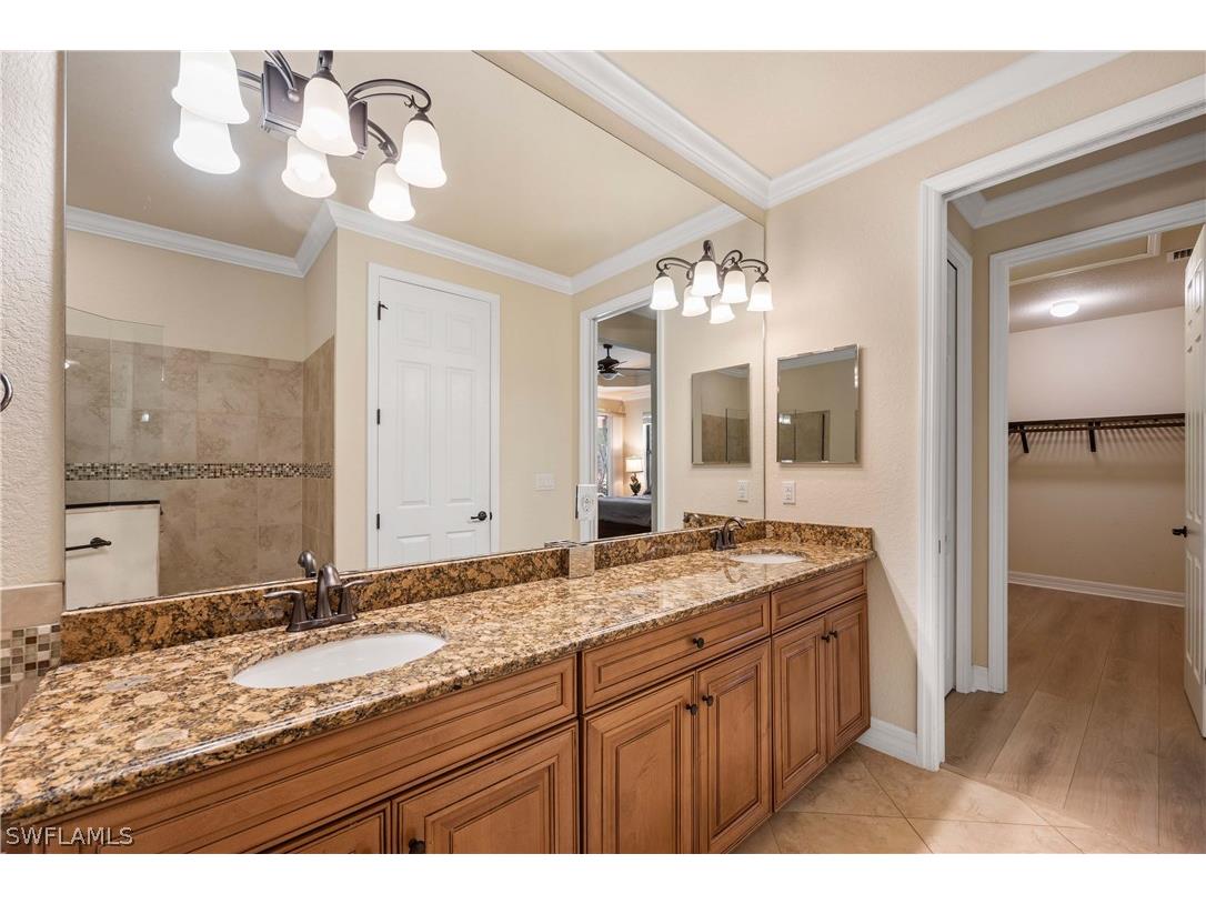 9234 Veneto Place Naples FL 34113 226007304 image21