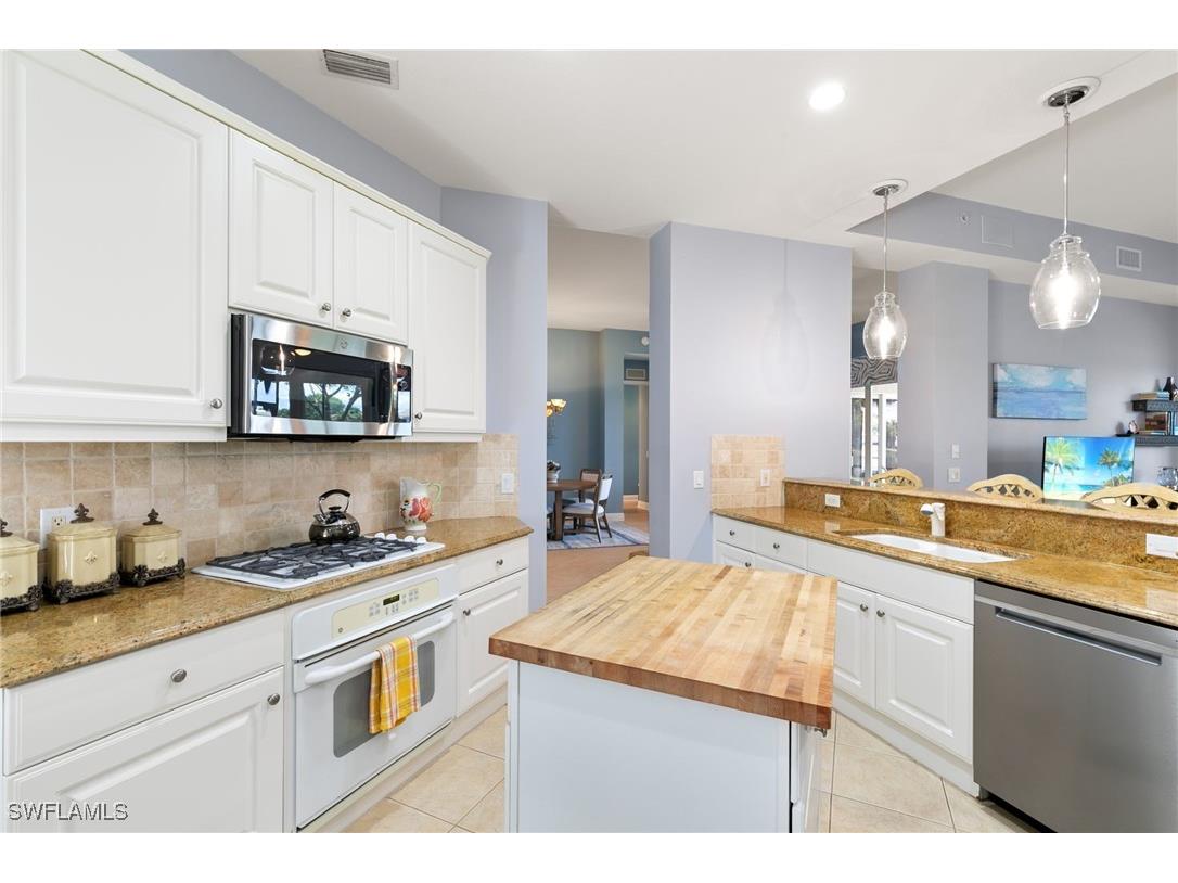 9235 Tesoro Lane #4-102 Naples FL 34114 225067103 image17