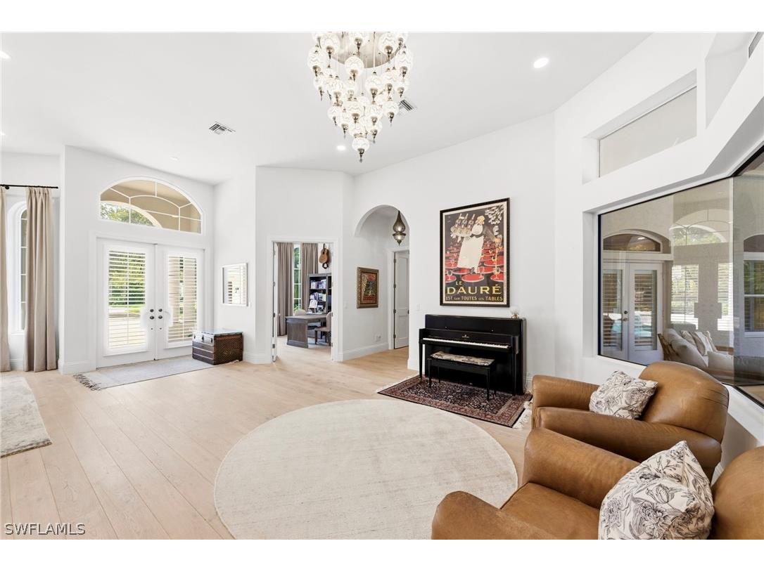9235 The Lane Naples FL 34109 226011550 image12