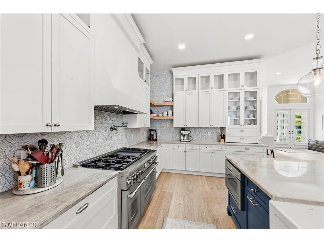 9235 The Lane Naples FL 34109 226011550 image13