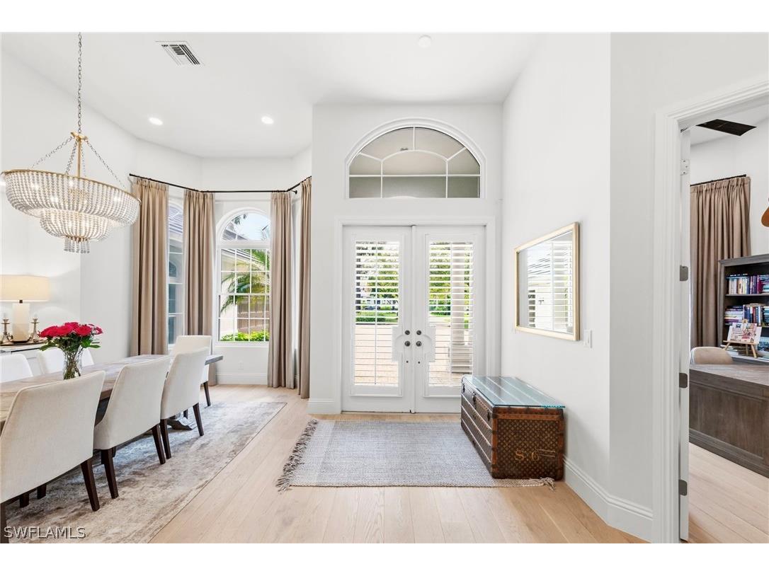 9235 The Lane Naples FL 34109 226011550 image16