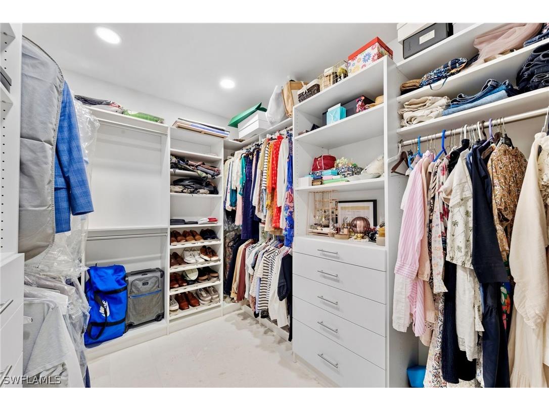 9235 The Lane Naples FL 34109 226011550 image33