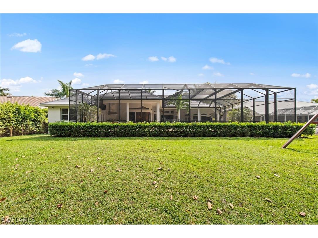 9235 The Lane Naples FL 34109 226011550 image40
