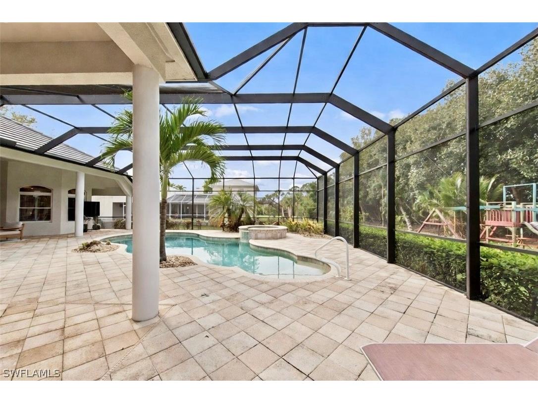 9235 The Lane Naples FL 34109 226011550 image46