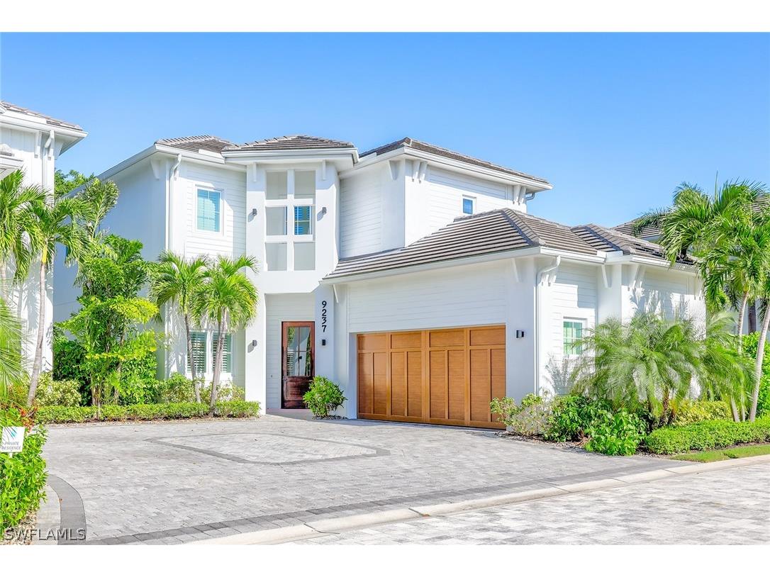 9237 Mercato Way Naples FL 34108 224057634 image1