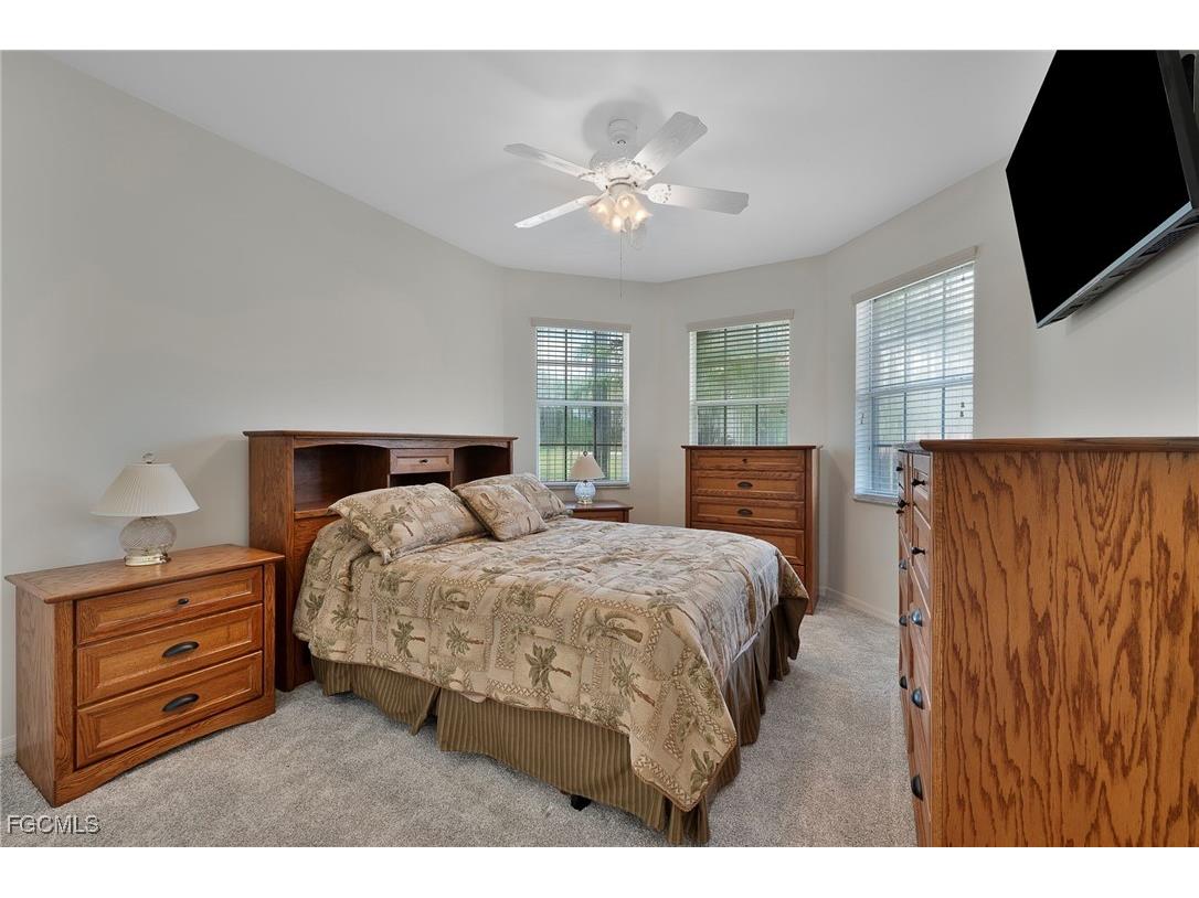 9239 Spanish Moss Way Bonita Springs FL 34135 2025006334 image11