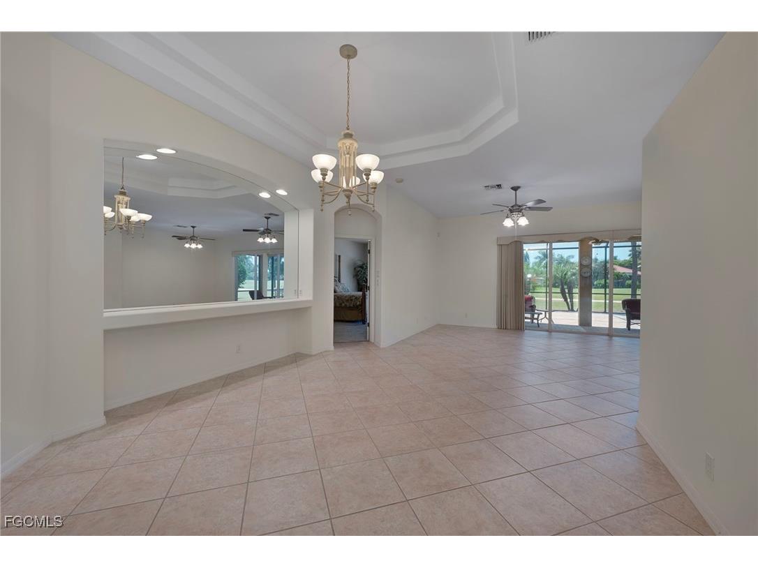 9239 Spanish Moss Way Bonita Springs FL 34135 2025006334 image5