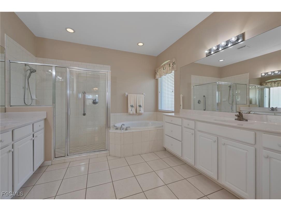 9239 Spanish Moss Way Bonita Springs FL 34135 2025006334 image9