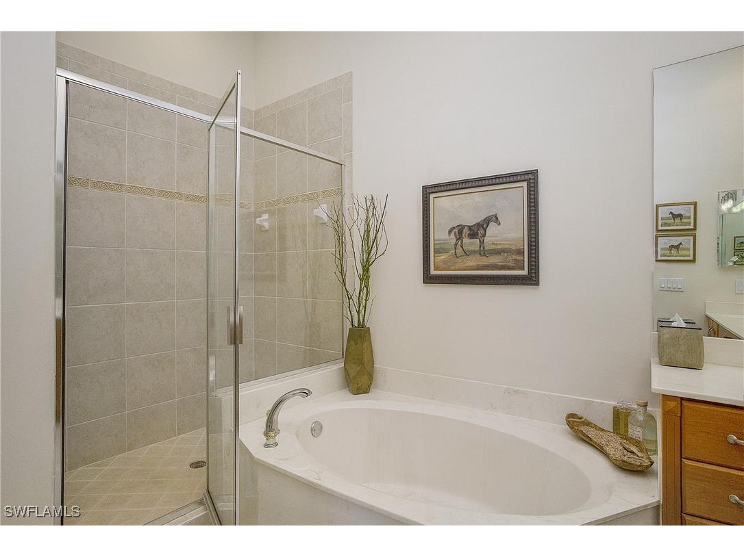 9239 Tesoro Lane #3-203 Naples FL 34114 225072533 image17