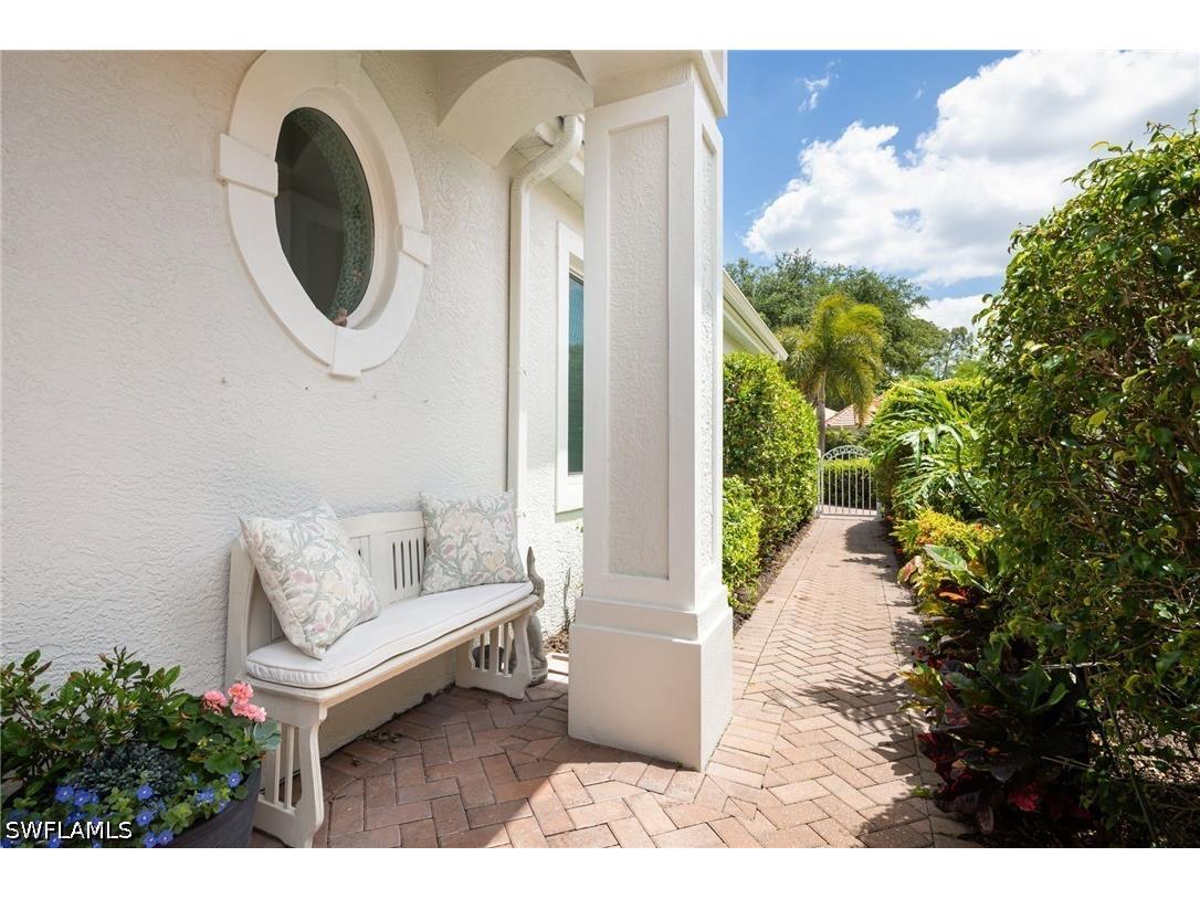 9239 Troon Lakes Drive Naples FL 34109 226018795 image2