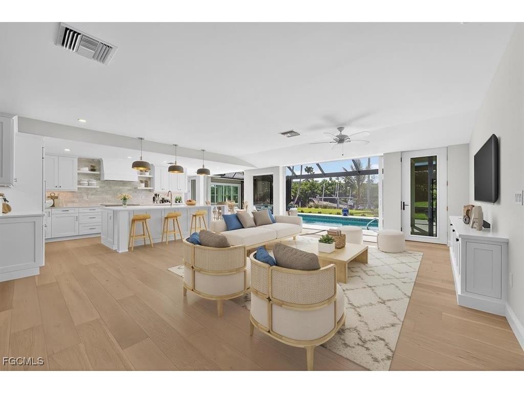 924 Kings Crown Drive Sanibel FL 33957 2025012697 image1