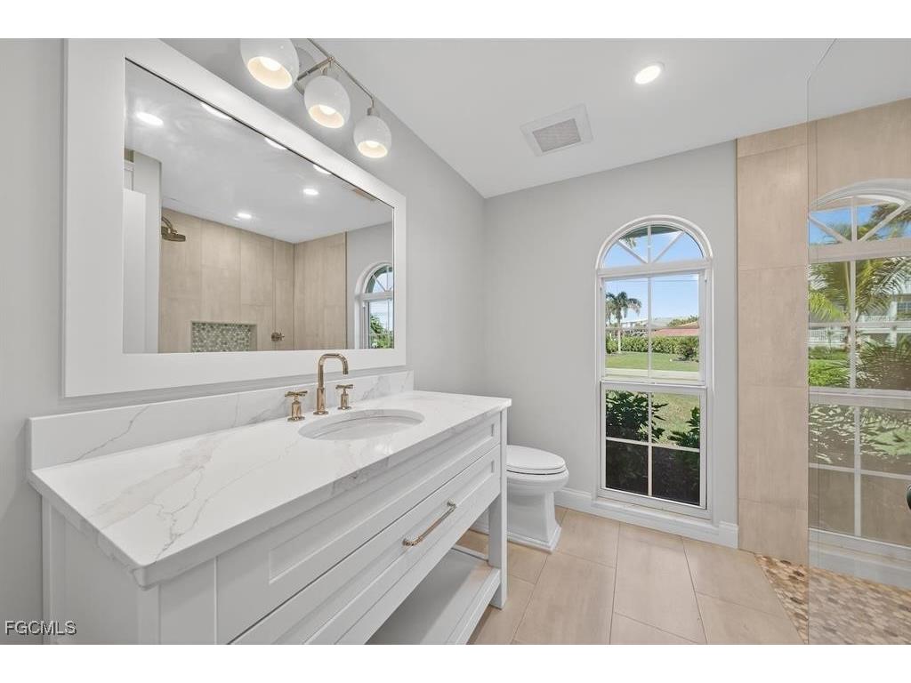 924 Kings Crown Drive Sanibel FL 33957 2025012697 image31