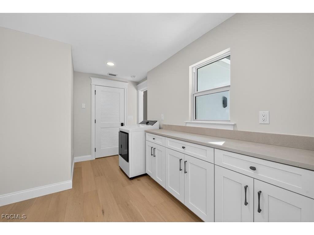 924 Kings Crown Drive Sanibel FL 33957 2025012697 image33