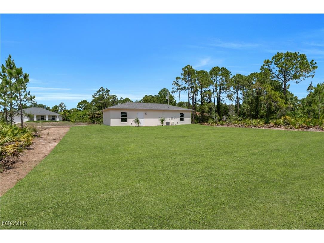 924 Macy Street E Lehigh Acres FL 33974 2025008633 image12