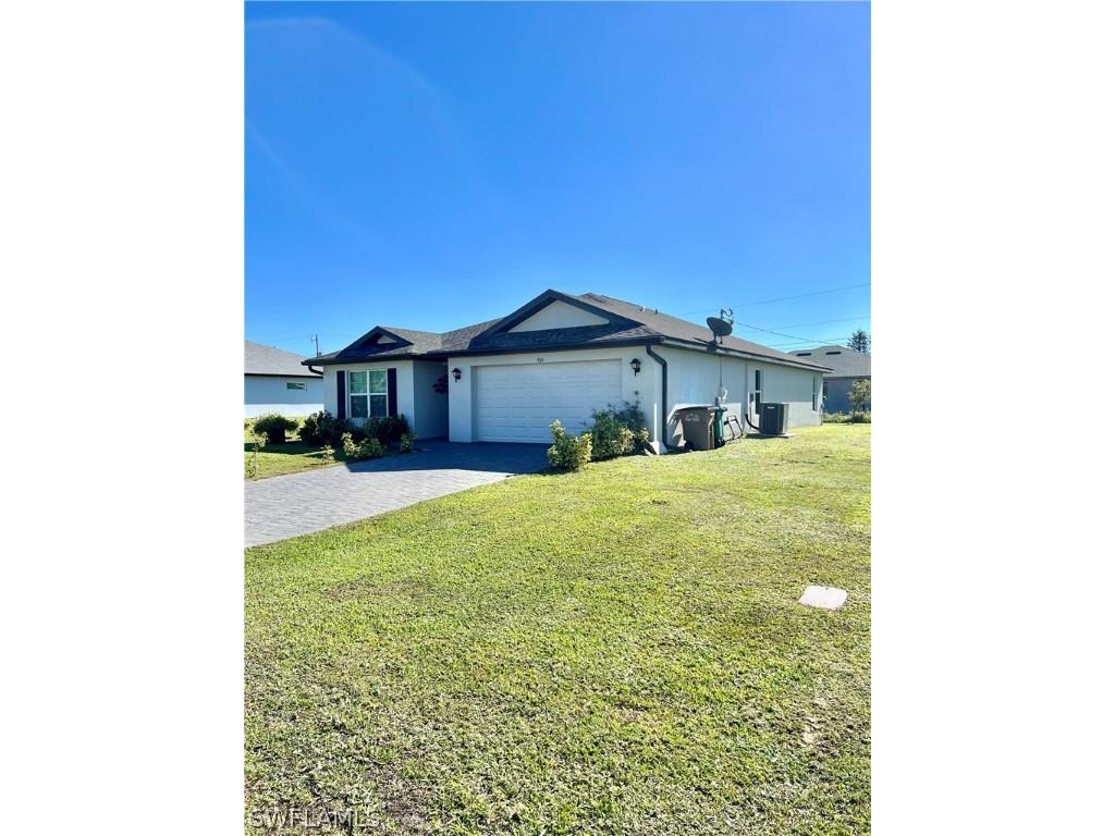 924 NE 10th Lane Cape Coral FL 33909 224030243 image1
