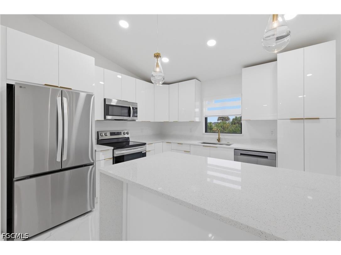 924 NE 20th Street Cape Coral FL 33909 2026020181 image8