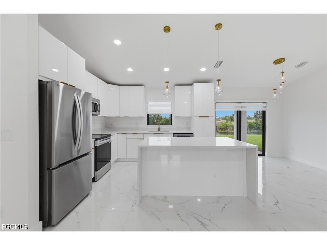 924 NE 20th Street Cape Coral FL 33909 2026020181 image9