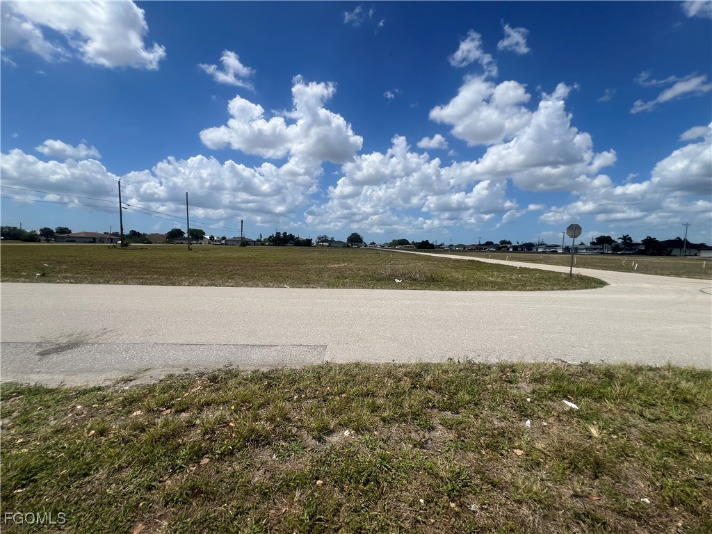 924 NE 8th Terrace Cape Coral FL 33909 224003028 image2