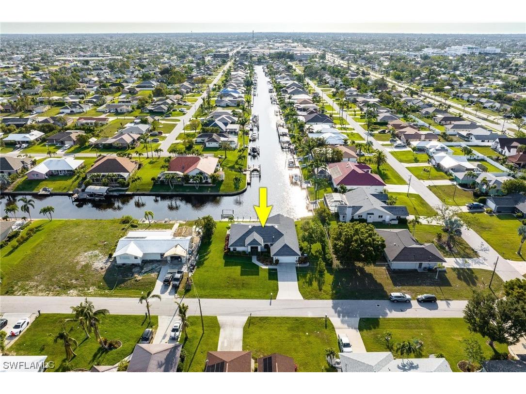 924 SE 20th Place Cape Coral FL 33990 223034388 image1
