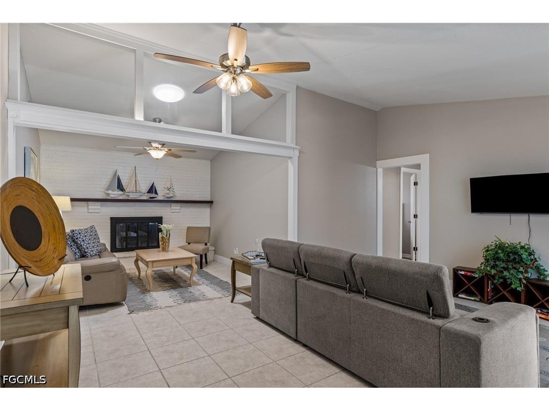 924 SE 21st Lane Cape Coral FL 33990 2026021091 image10