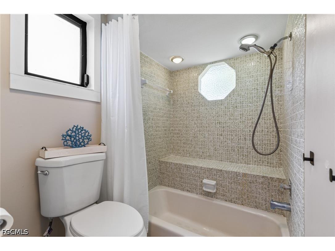 924 SE 21st Lane Cape Coral FL 33990 2026021091 image15