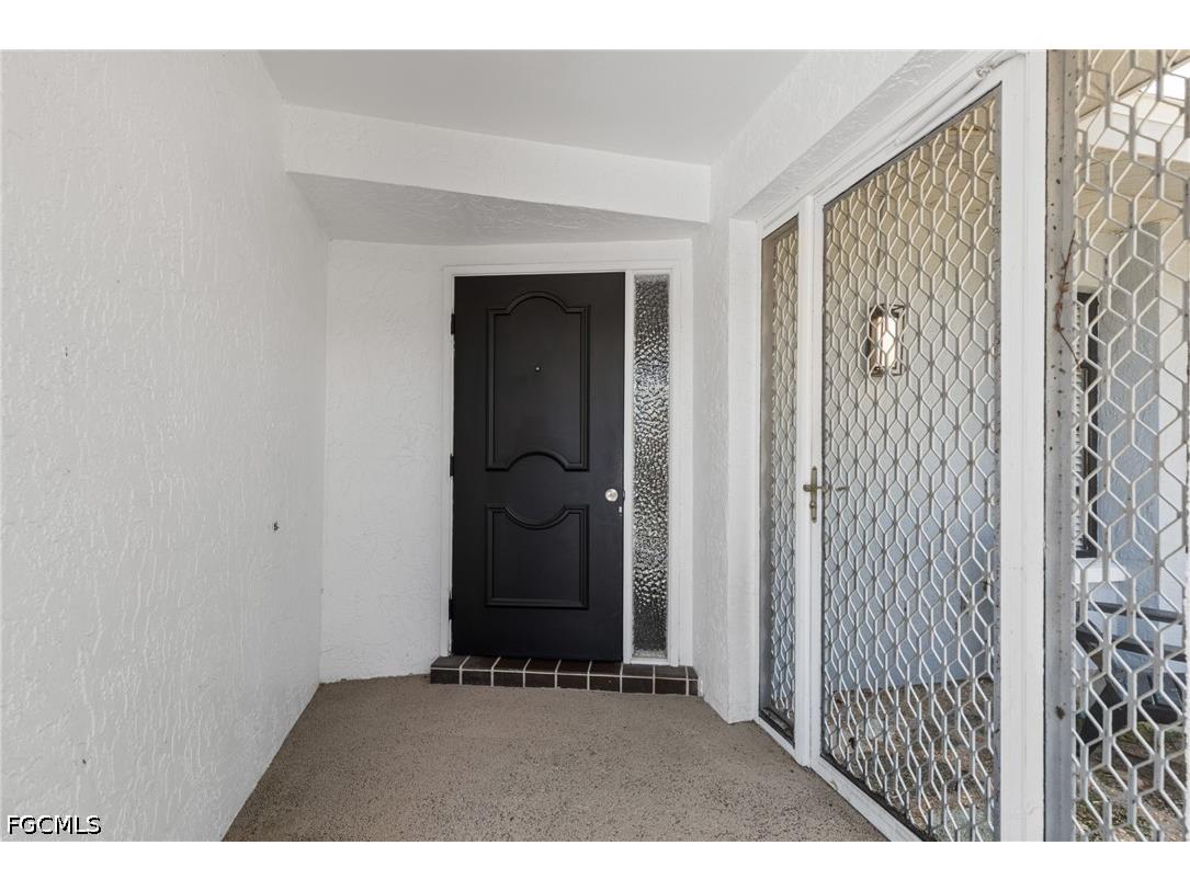 924 SE 21st Lane Cape Coral FL 33990 2026021091 image4