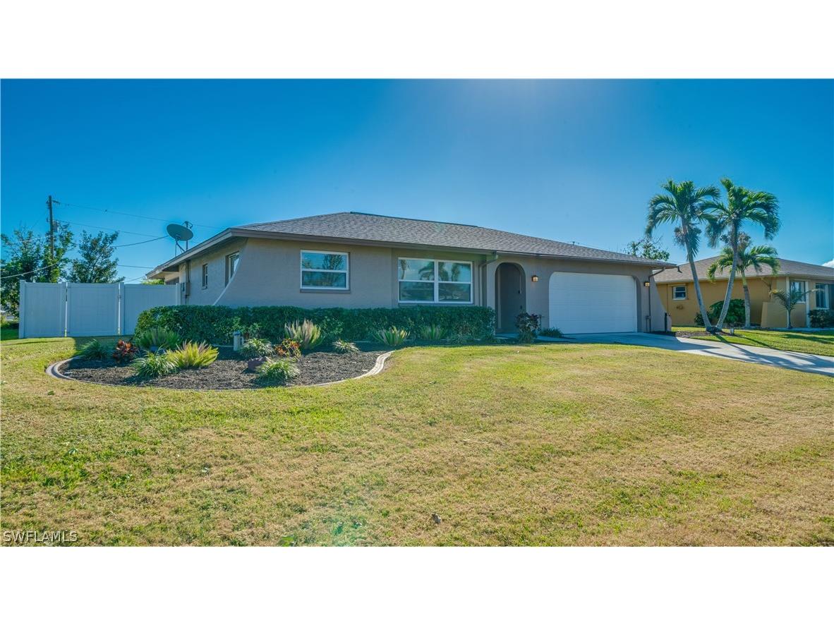924 SE 21st Terrace Cape Coral FL 33990 223009309 image1