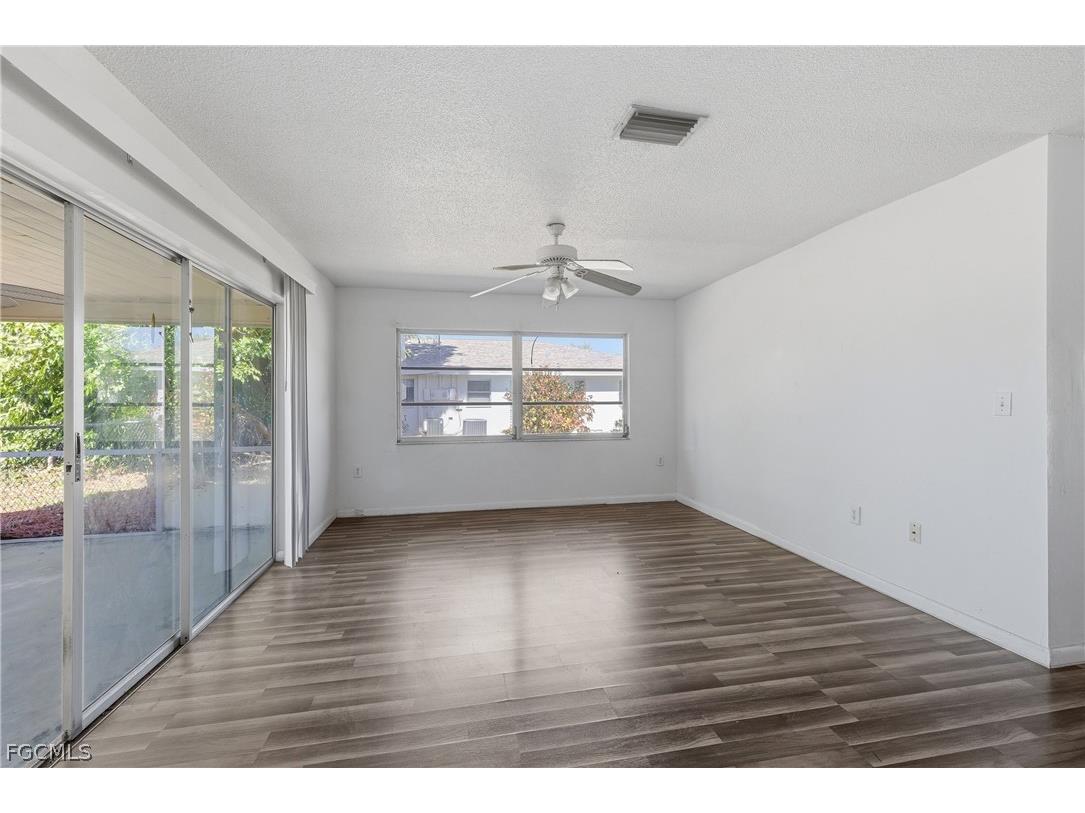 924 SE 24th Avenue #A & B Cape Coral FL 33990 2025019590 image25