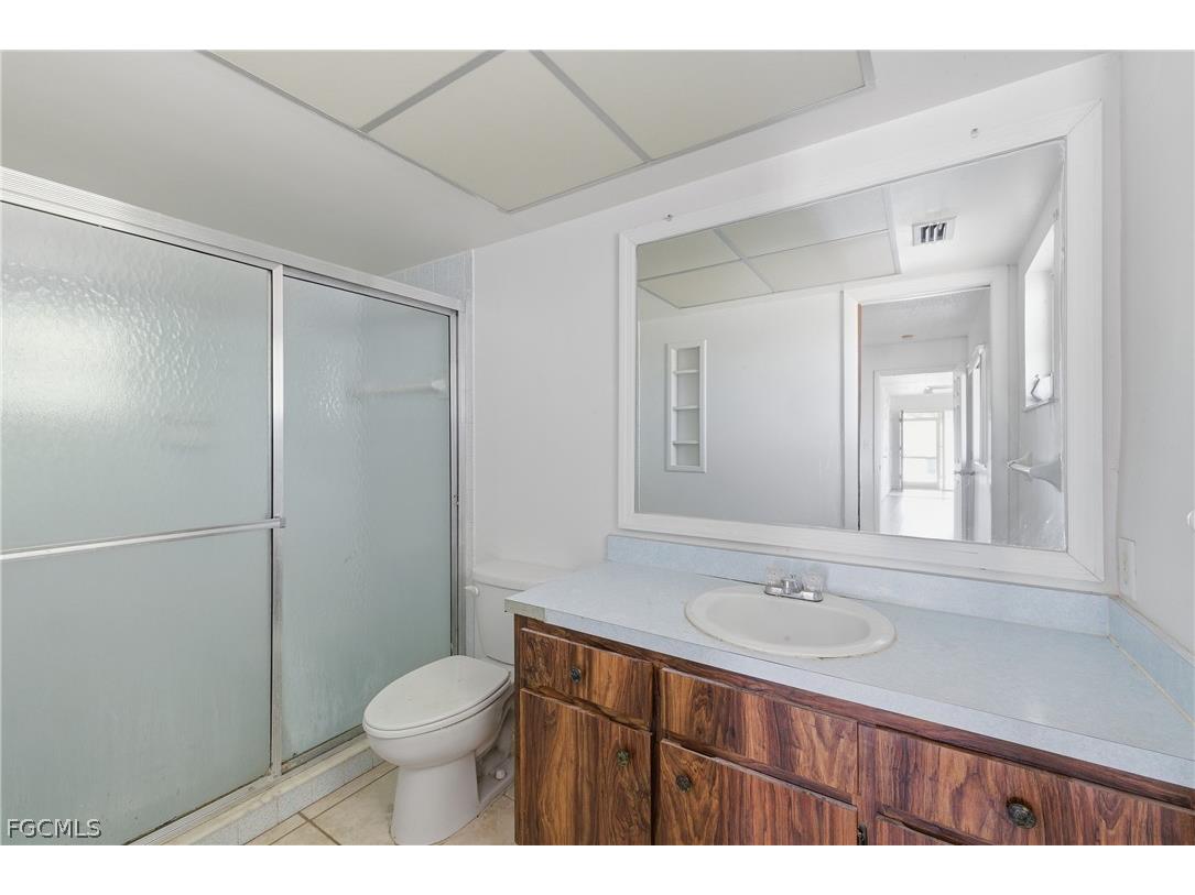 924 SE 24th Avenue #A & B Cape Coral FL 33990 2025019590 image26