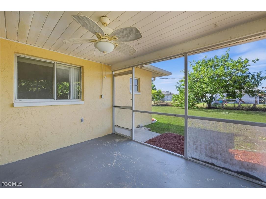 924 SE 24th Avenue #A & B Cape Coral FL 33990 2025019590 image28