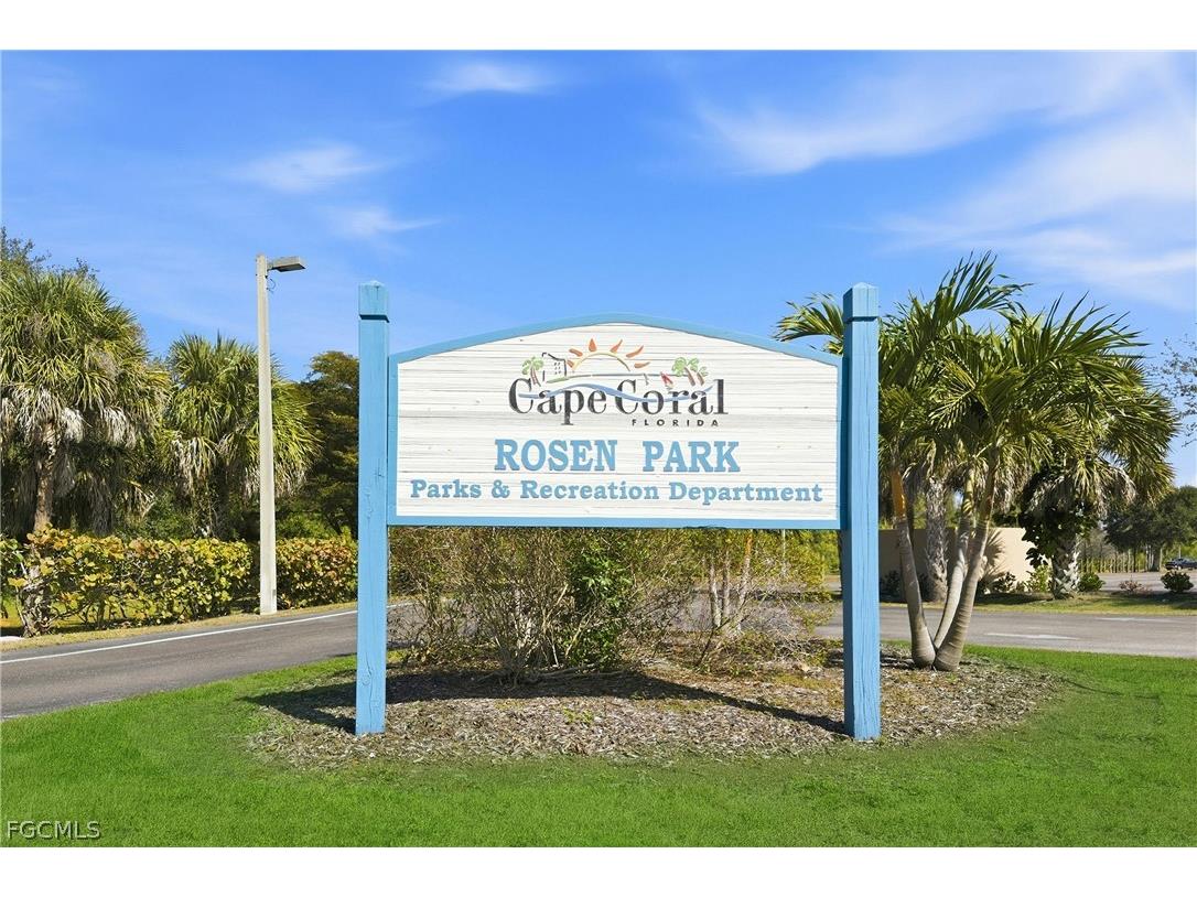 924 SE 24th Avenue #A & B Cape Coral FL 33990 2025019590 image32