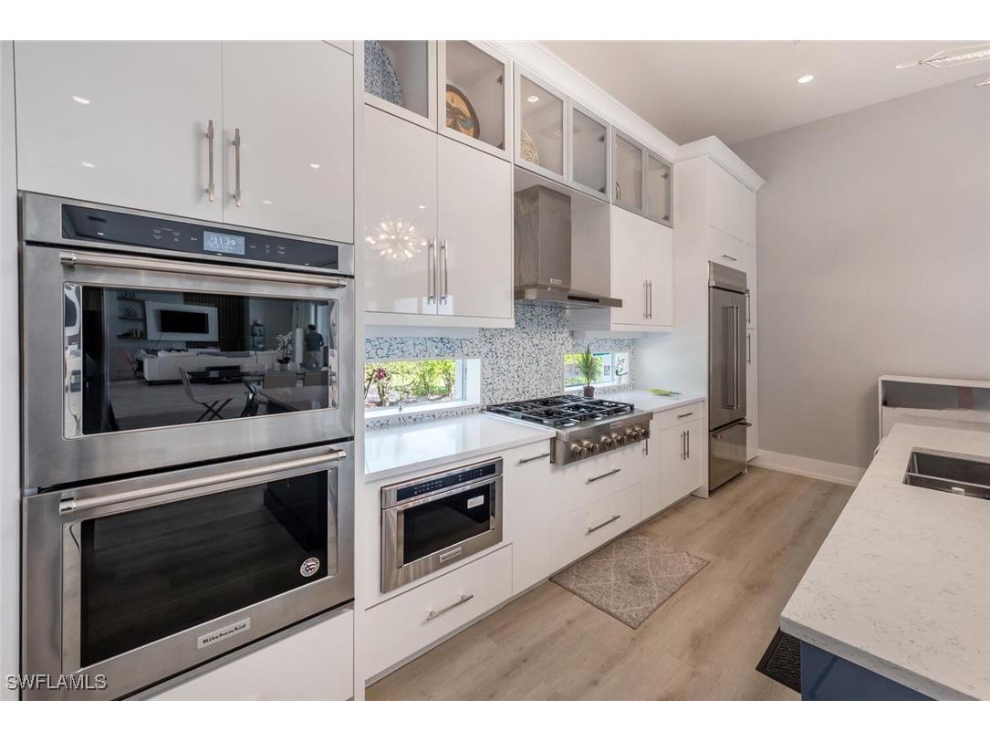 9240 The Lane Naples FL 34109 225072429 image14