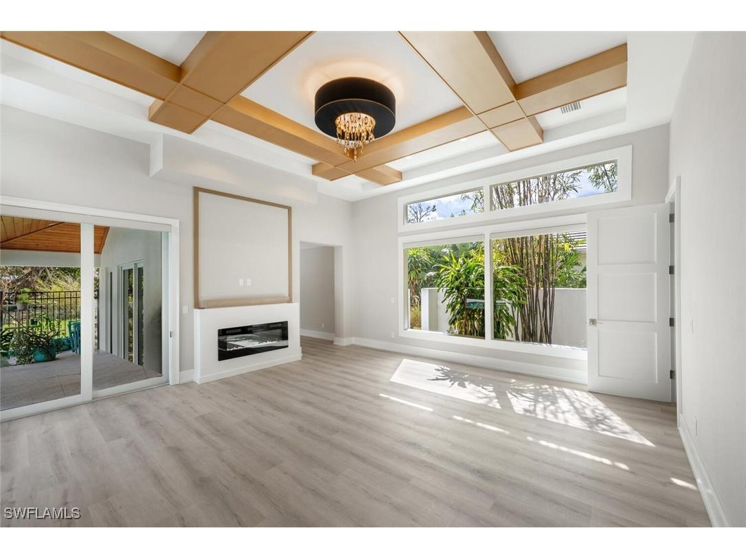 9240 The Lane Naples FL 34109 225072429 image20