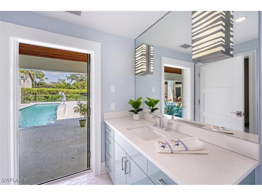 9240 The Lane Naples FL 34109 225072429 image21