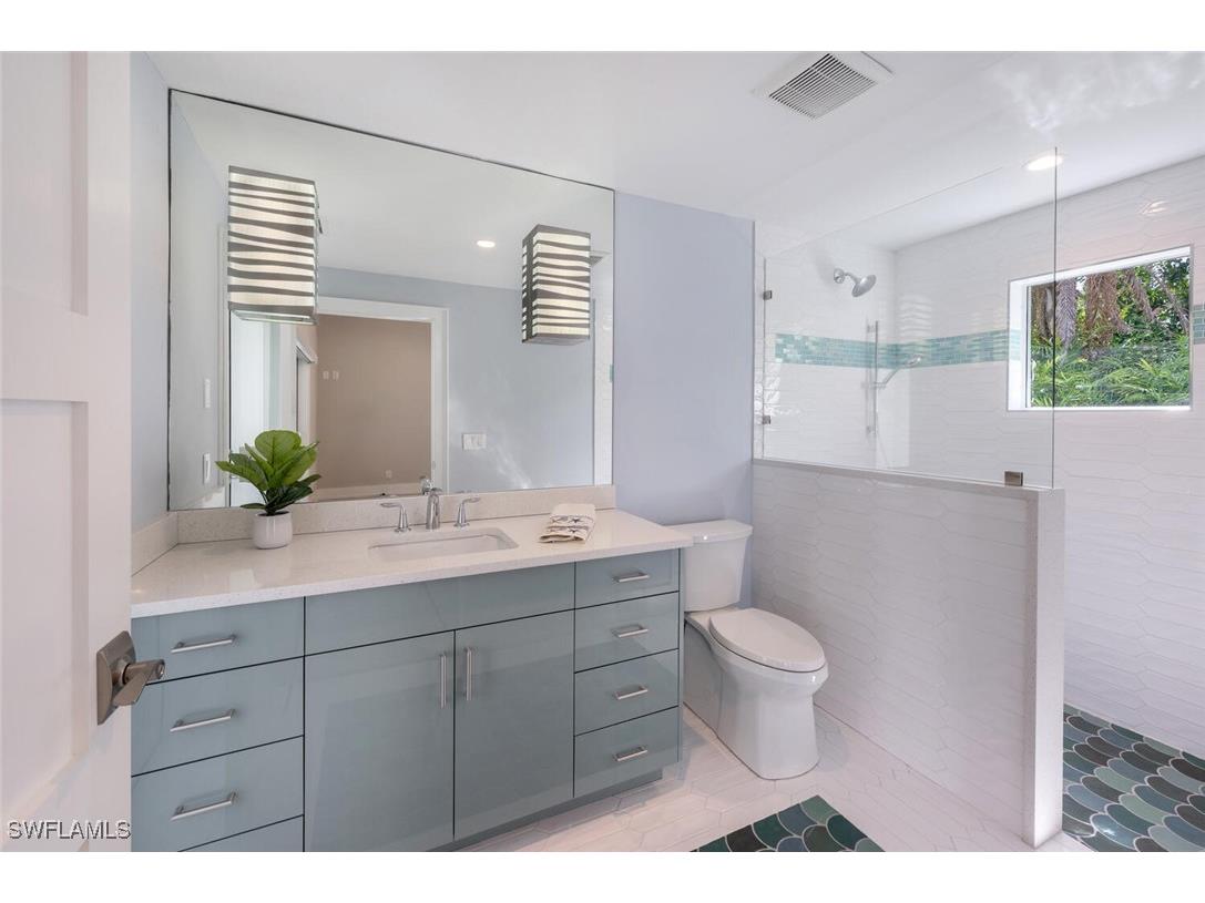 9240 The Lane Naples FL 34109 225072429 image22