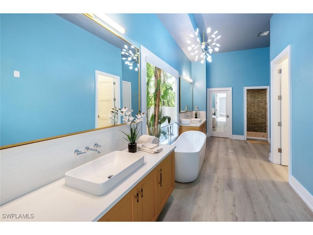 9240 The Lane Naples FL 34109 225072429 image23