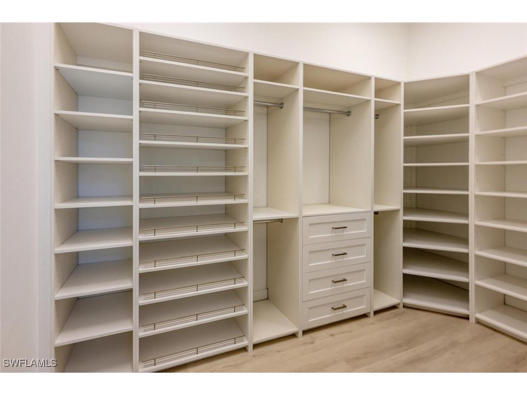 9240 The Lane Naples FL 34109 225072429 image25