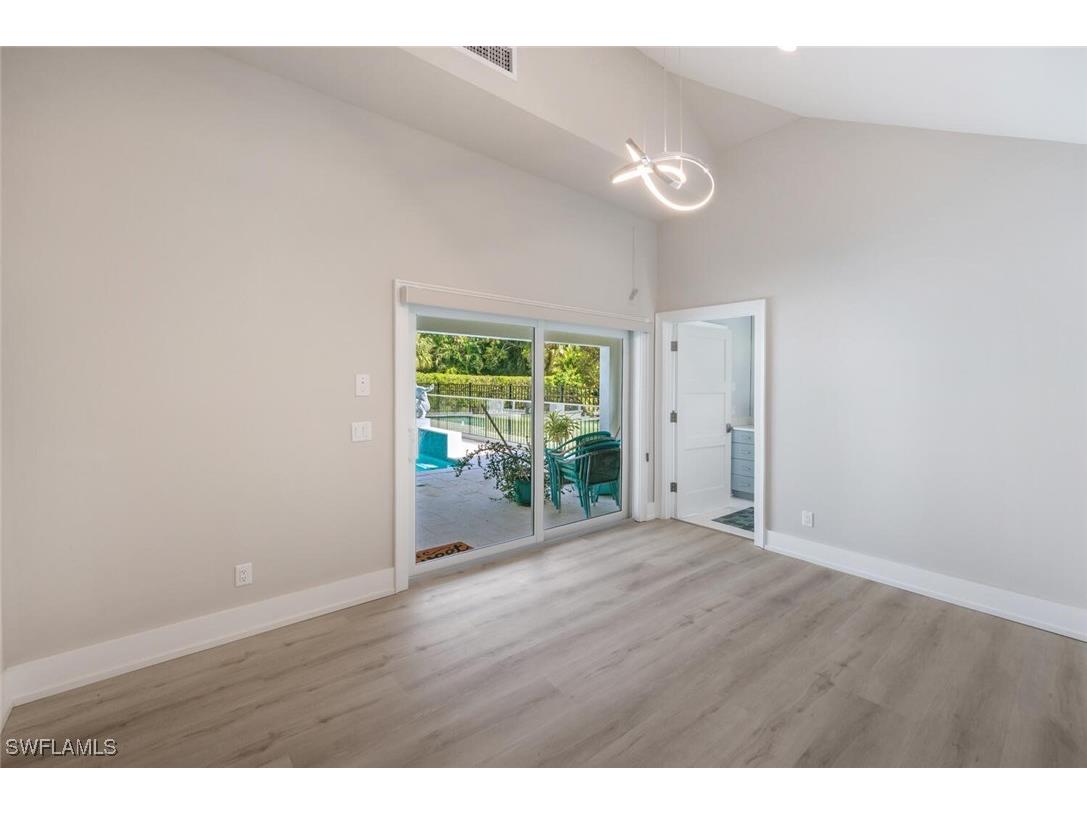 9240 The Lane Naples FL 34109 225072429 image26