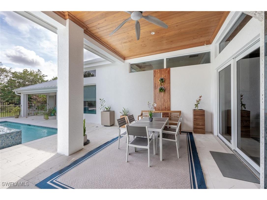 9240 The Lane Naples FL 34109 225072429 image28
