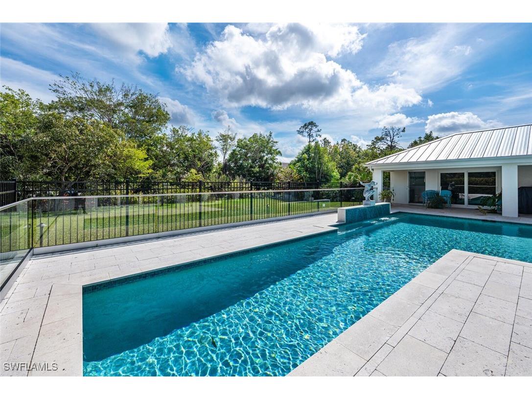 9240 The Lane Naples FL 34109 225072429 image30
