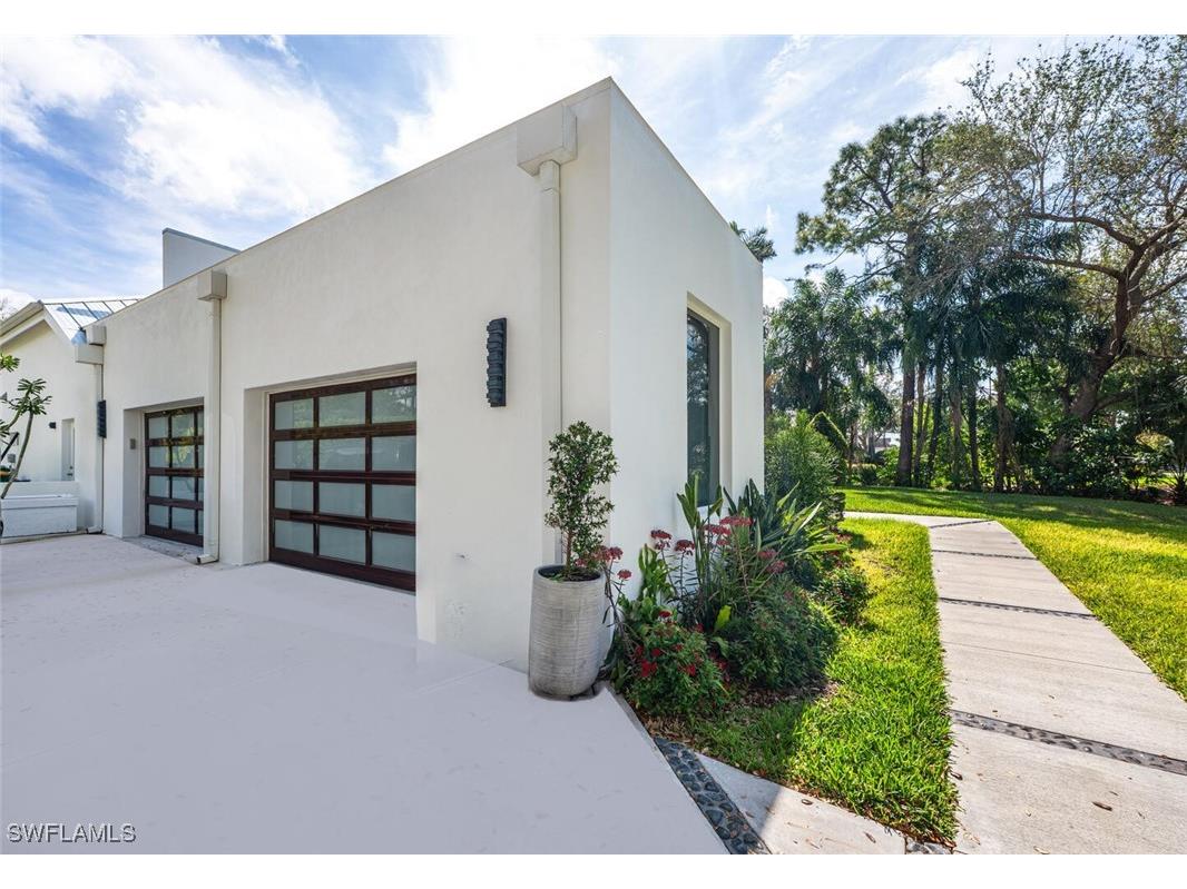 9240 The Lane Naples FL 34109 225072429 image42