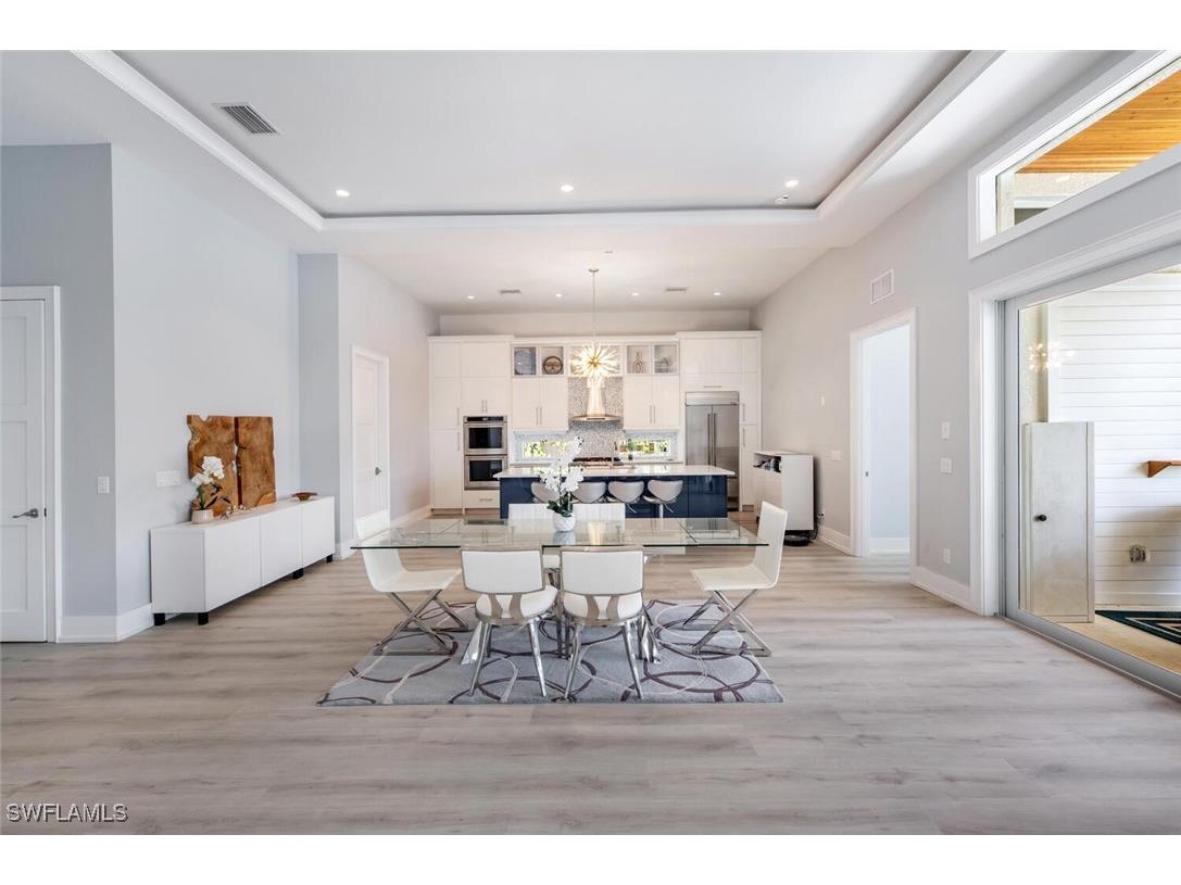 9240 The Lane Naples FL 34109 225072429 image8