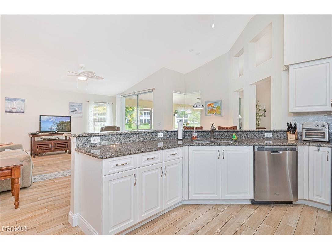 9241 Bramble Court Fort Myers FL 33919 2025014147 image21