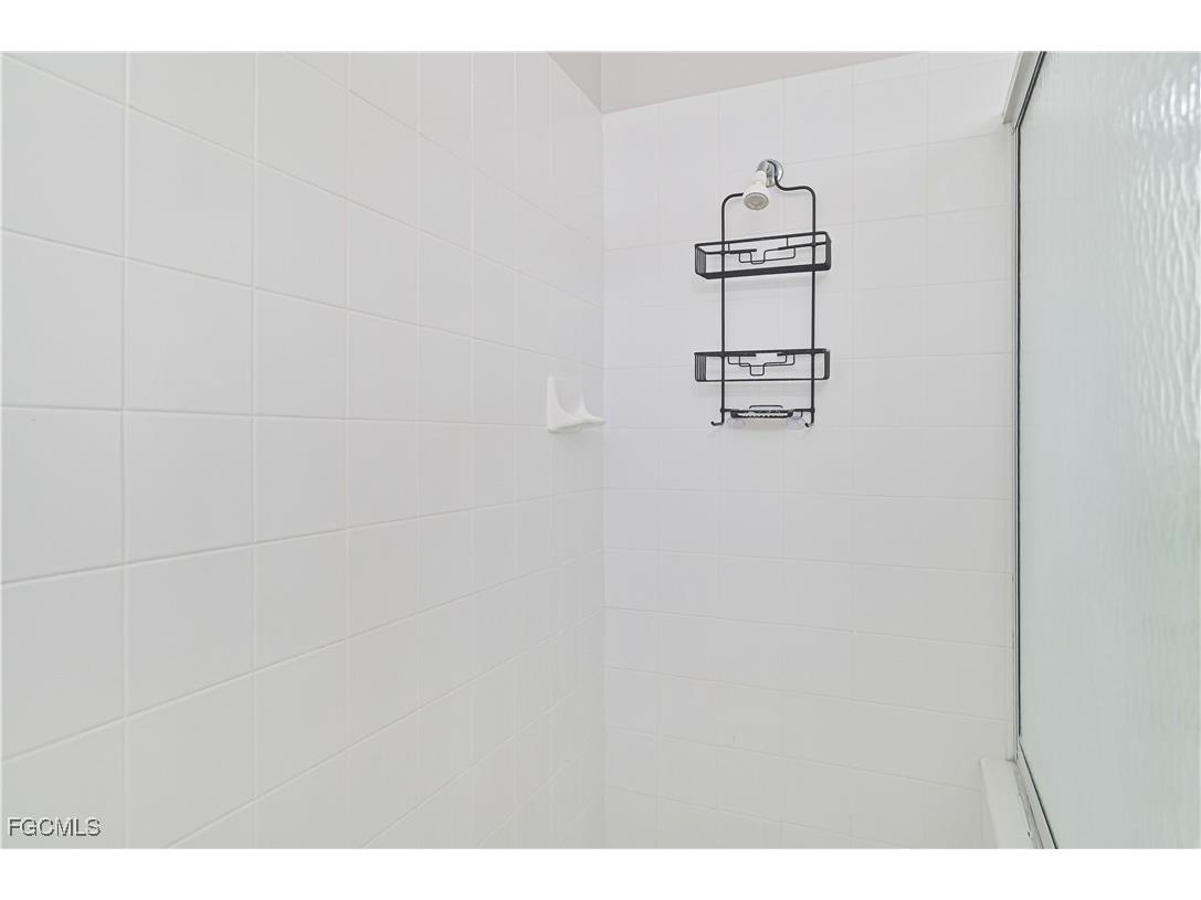 9241 Bramble Court Fort Myers FL 33919 2025014147 image27