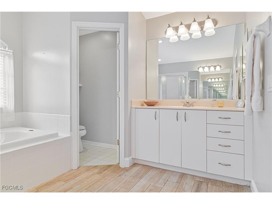 9241 Bramble Court Fort Myers FL 33919 2025014147 image28