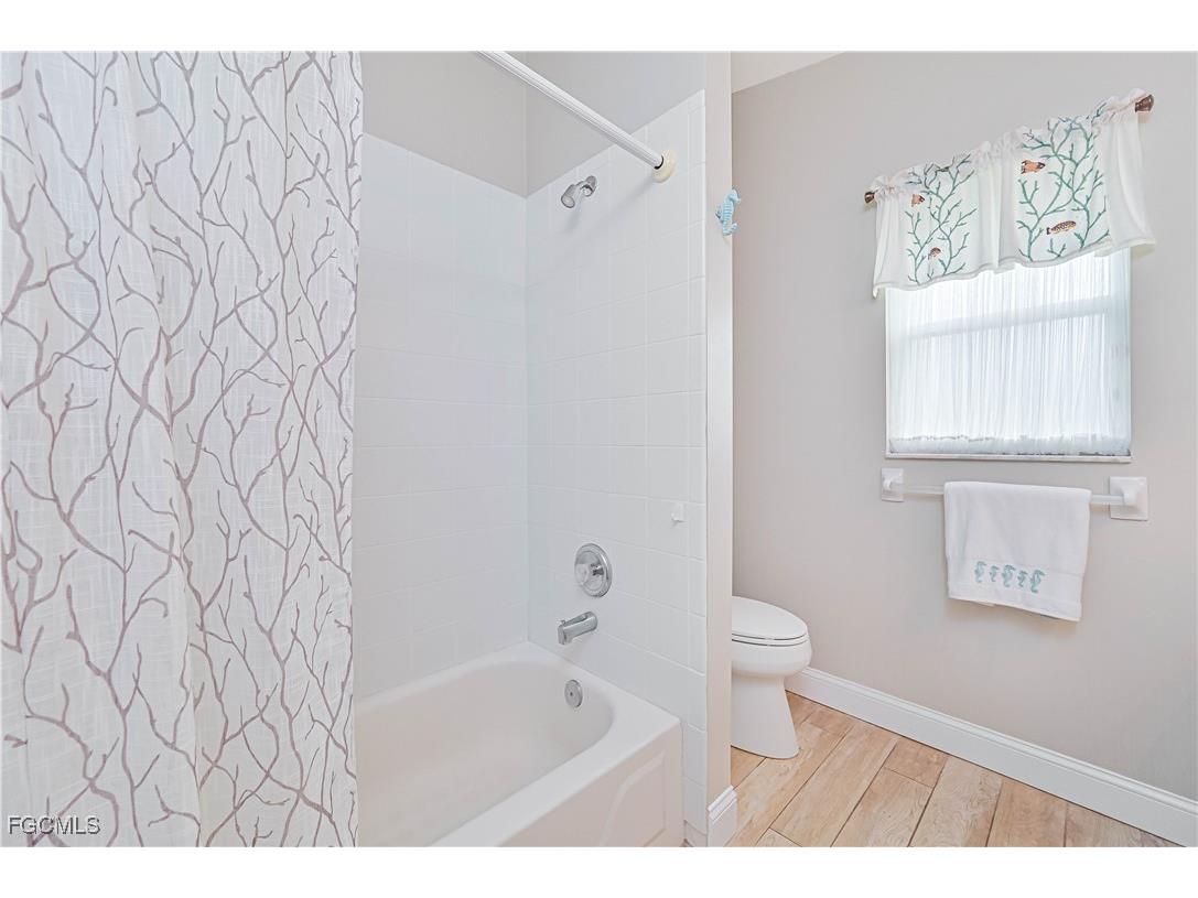 9241 Bramble Court Fort Myers FL 33919 2025014147 image36